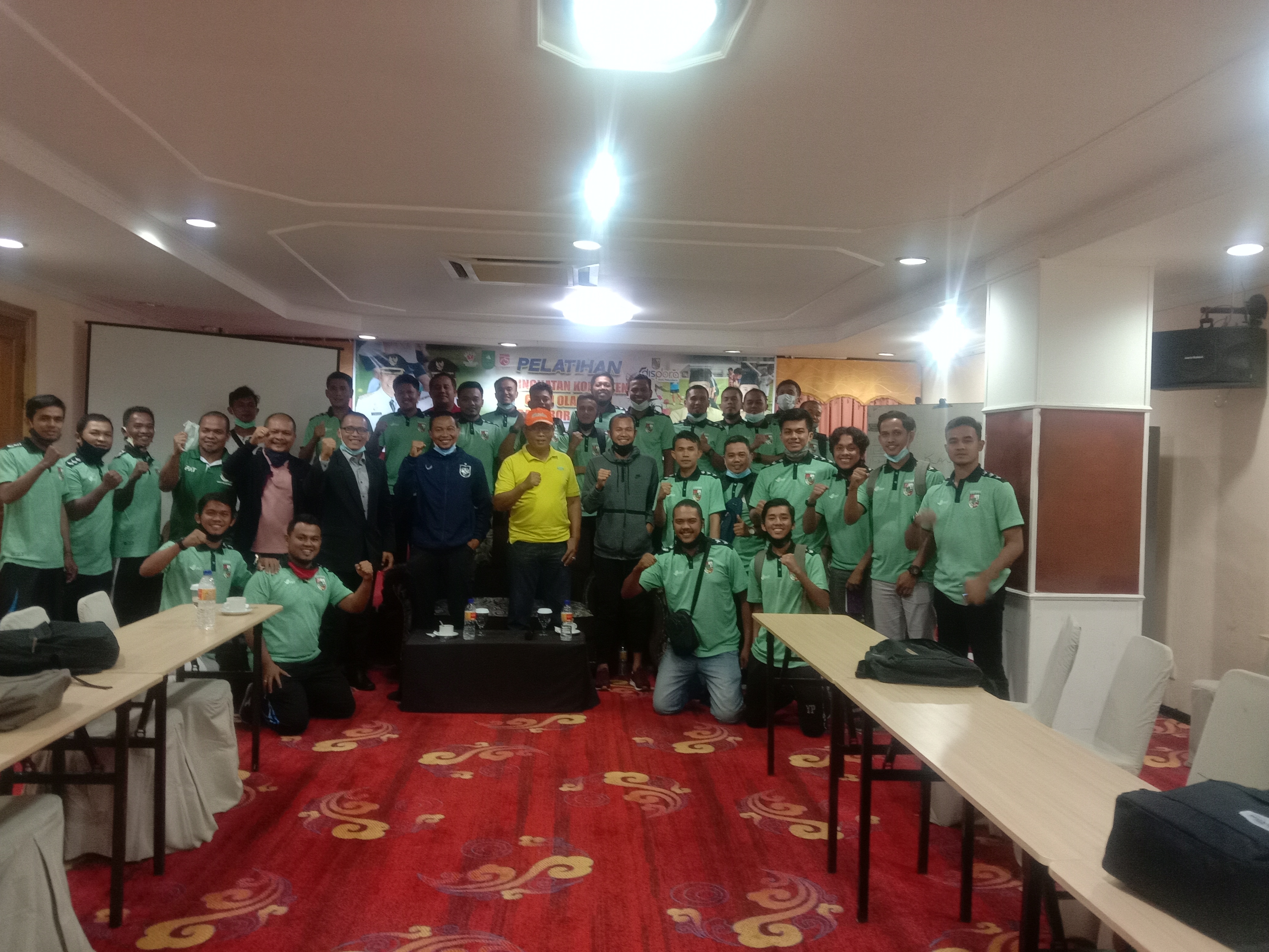 Muhammad Ridwan dan Supardi Natsir Bicara  Profesionalisme untuk Pemain Muda