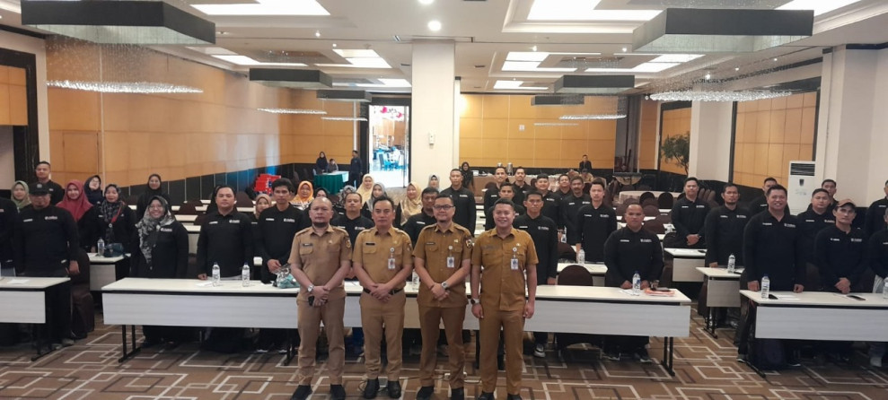 Kadispora Pekanbaru Buka Pelatihan Peningkatan Kompetensi Tenaga Keolahragaan di Grand Jatra