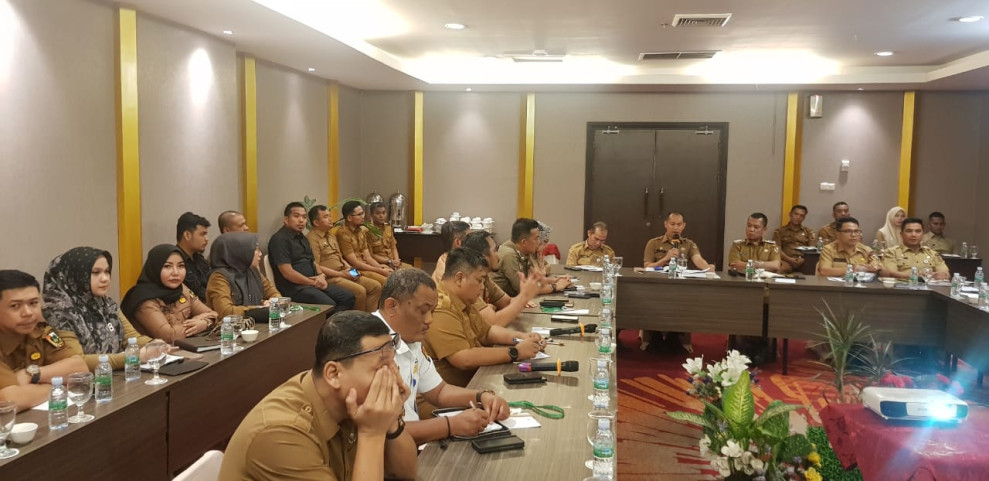 Kepala BPKAD Yulianis Hadiri Rapat Panitia Rakornas Produk Hukum Daerah