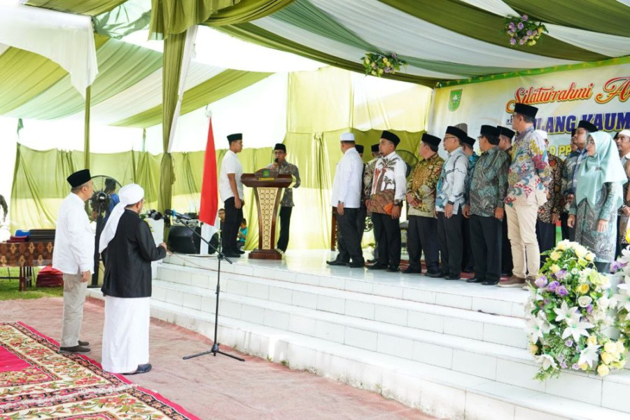 Lantik Pengurus IKAPD, Ini Pesan Gubernur Riau Syamsuar
