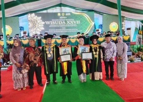 Umri Wisuda 991 Lulusan, Ini Dua Lulusan Terbaik
