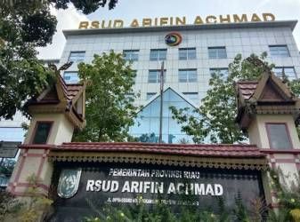 Ini Deretan Bapaslon yang Jalani Tes Kesehatan di RSUD Arifin Achmad
