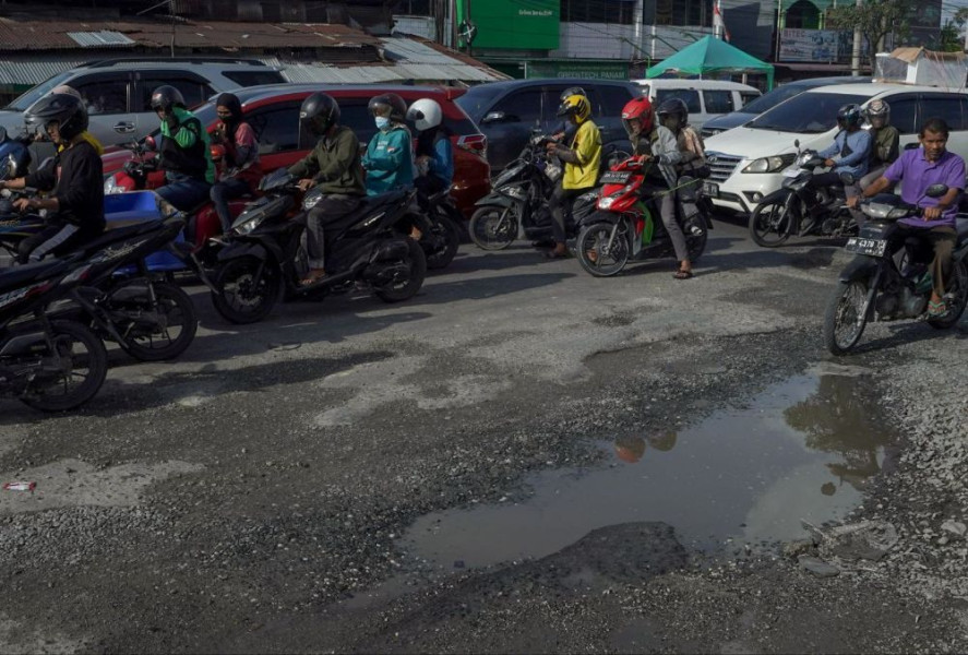 Anggaran Perbaikan Jalan Rusak Segera Dibahas Pemprov Riau