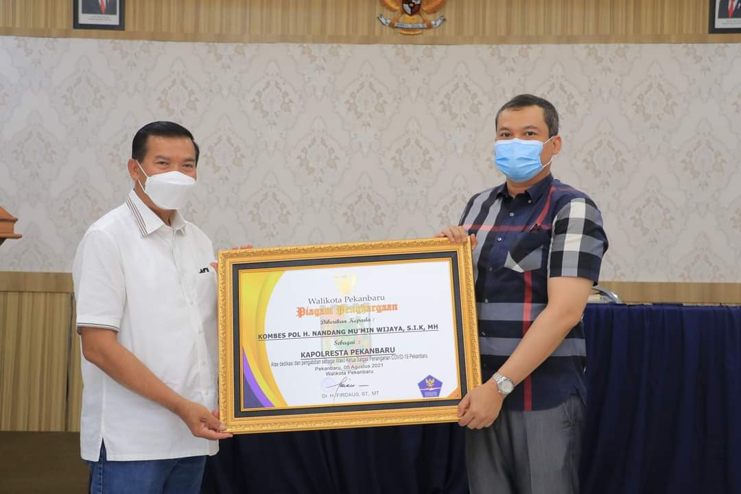 Wali Kota Firdaus Sampaikan Terimakasih Atas Pengabdian Kombes Pol Nandang di Pekanbaru
