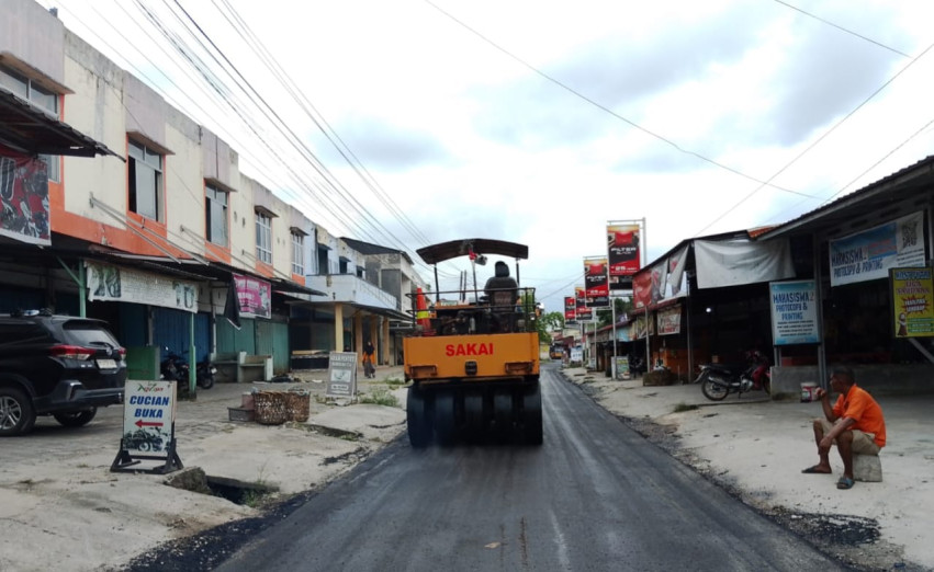 Pengaspalan Jalan di Pekanbaru Tahun Ini Lampaui Target
