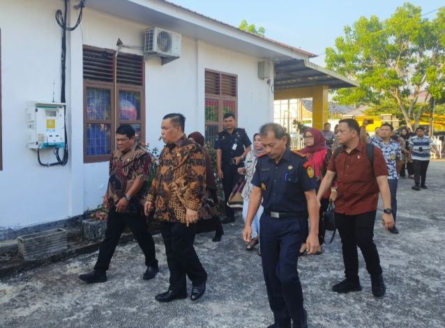 Pj Gubri Sidak ke UPT Pendapatan di Bengkalis