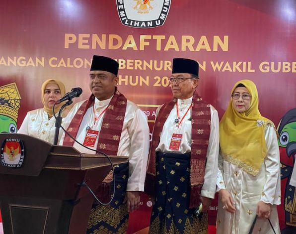 Didukung 10 Partai, Nasir - Wardan Resmi Mendaftar ke KPU Riau