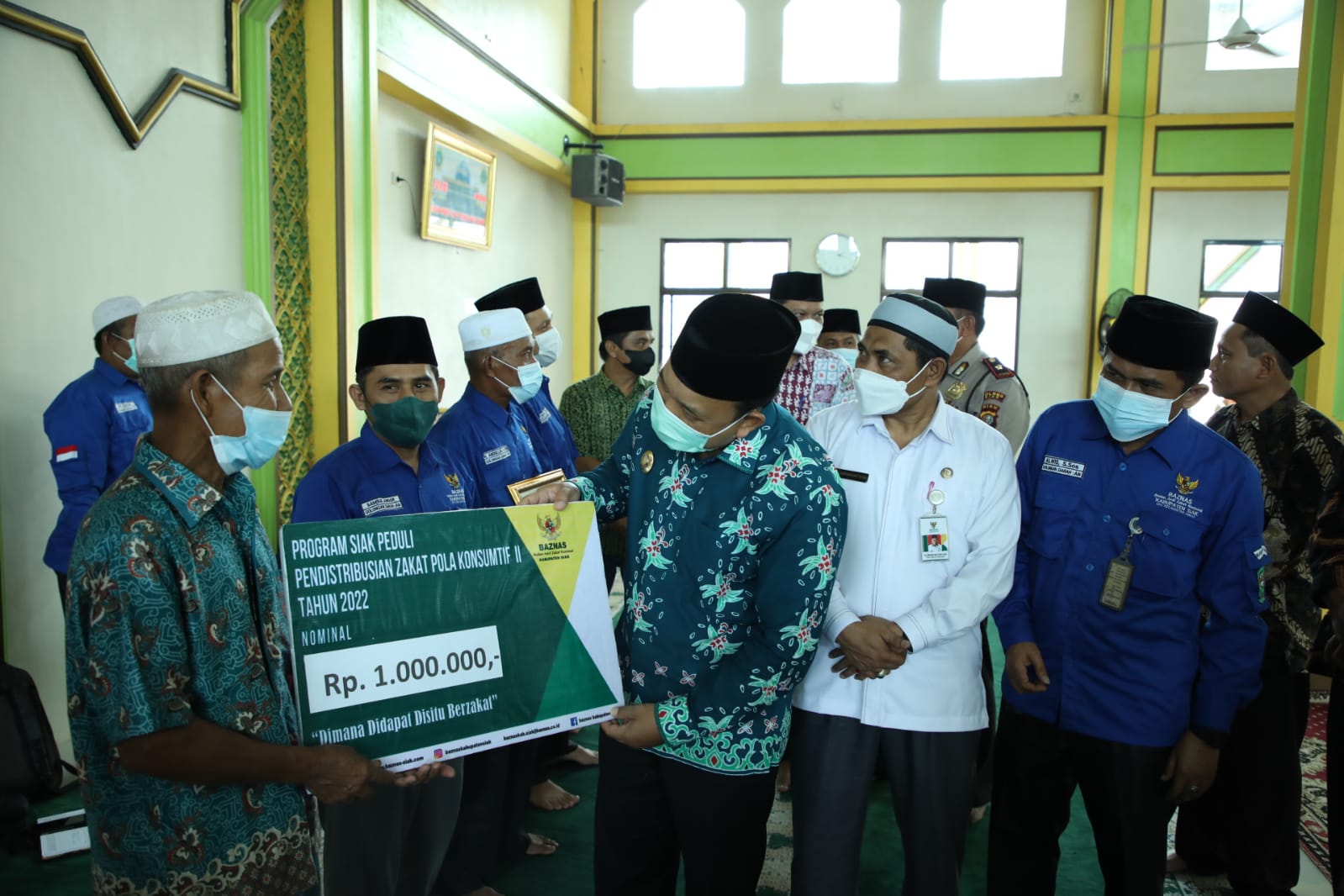 GEMAR Zakat Di Minas, Wabup Husni: Dimana Didapat Disitu Berzakat!