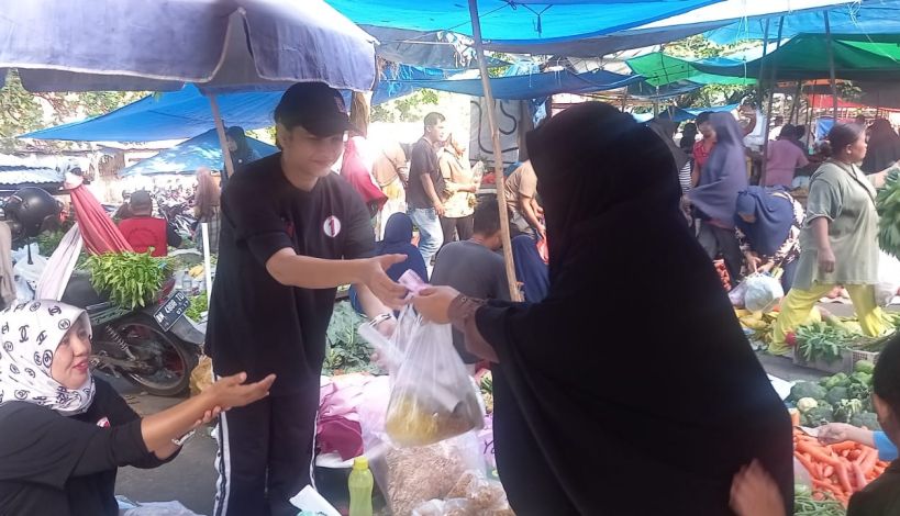 Barisan Puan Bertuah Temui Pedagang di Pasar Rumbai