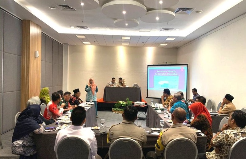 Camat Binawidya Jadi Narasumber Dalam Rakor Program Ketahanan Keluarga Anti Narkoba