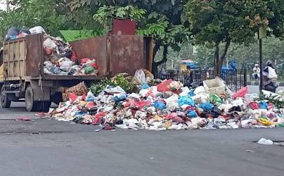 Antisipasi Gangguan Ritase Sampah, DLHK Lakukan Penataan TPA Muara Fajar