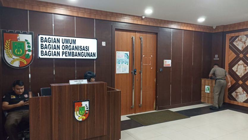 KPK Kembali Geledah Kantor Walikota Pekanbaru