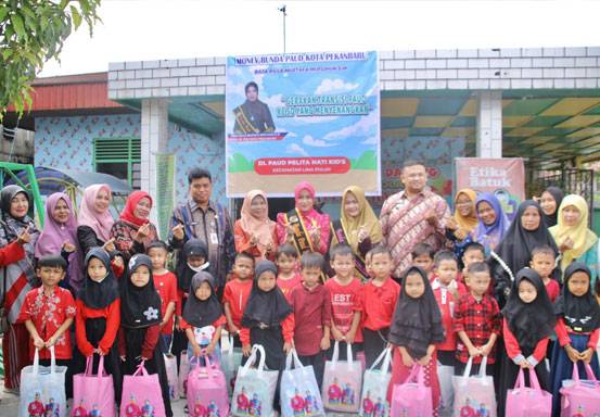 Kadisdik Pekanbaru Dampingi Bunda PAUD Dalam Monev Program Transisi PAUD ke SD