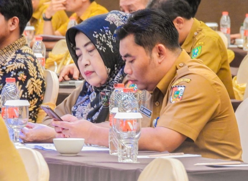 Kepala BPKAD Pekanbaru Hadiri Sosialisasi Permendagri No. 15 Tahun 2024 di Grand Central Hotel