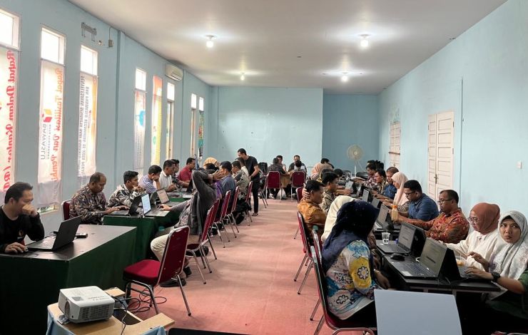 Rekrutmen Badan Adhoc Pilkada 2024, Puluhan Panwascam se-Pekanbaru Jalani Evaluasi