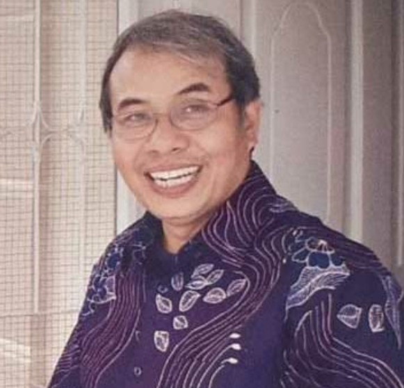 RIA di Mata Yusmar Yusuf ; Terobosan Jenial dalam Gelombang Zaman