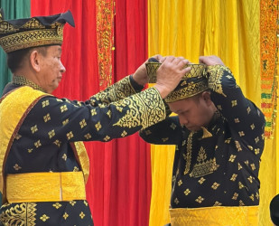 Diberi Gelar Datuk Seri Setia Amanah, Gubri Wahid: Ini Janji yang Diikrarkan kepada Negeri