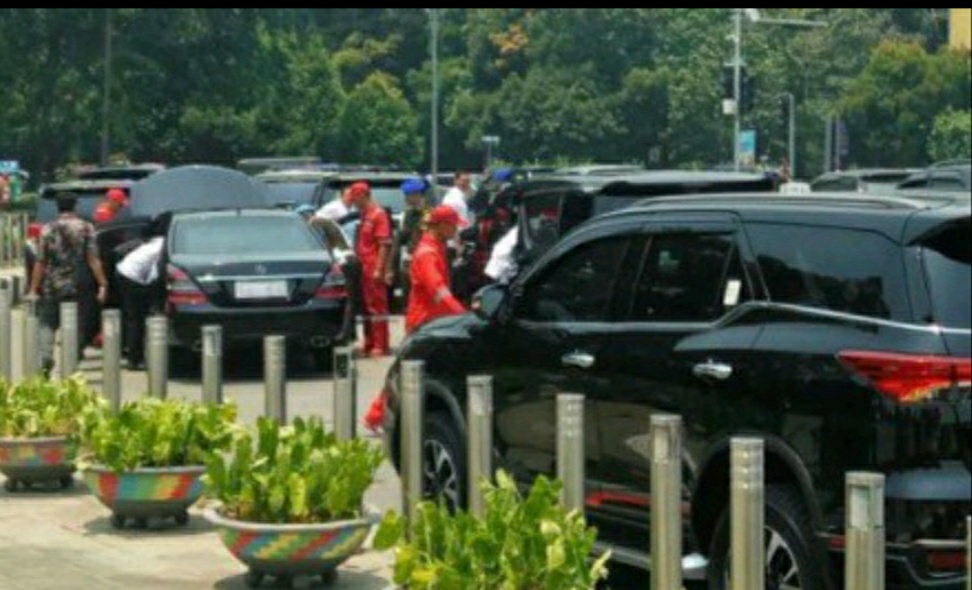 Berkunjung ke Pontianak, Mobil Jokowi Malah Mogok