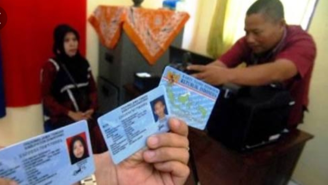 Jika KTP Belum Selesai, Warga Diimbau Tanyakan ke UPT Dukcapil di Kecamatan