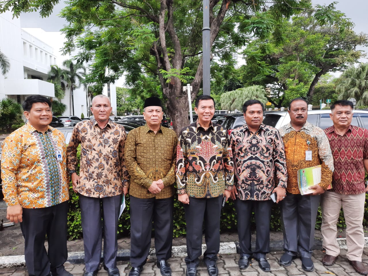 Kepala DLHK Dampingi Walikota Pekanbaru Hadiri Rakornas Karhutla di Istana Negara
