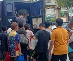Kejari Pekanbaru Pindahkan 101 Orang Tahanan ke Rutan Pekanbaru