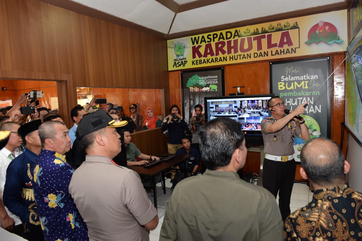 Polda Riau Gandeng Relawan Berbasis Aplikasi Lancang Kuning