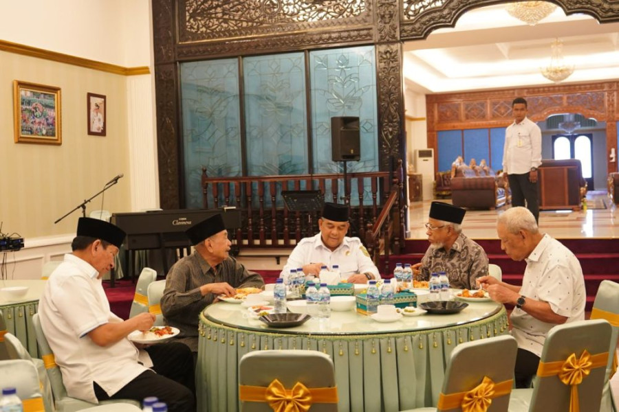 Plt Gubri Edy Nasution Terima Silaturahmi Tokoh Riau