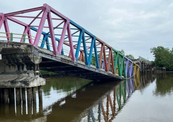 Dua Jembatan Ambruk di Kepulauan Meranti Dibangun Tahun Depan