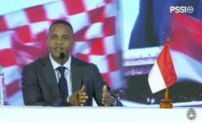 Patrick Kluivert sebut Peluang Timnas Indonesia ke Piala Dunia Masih Terbuka