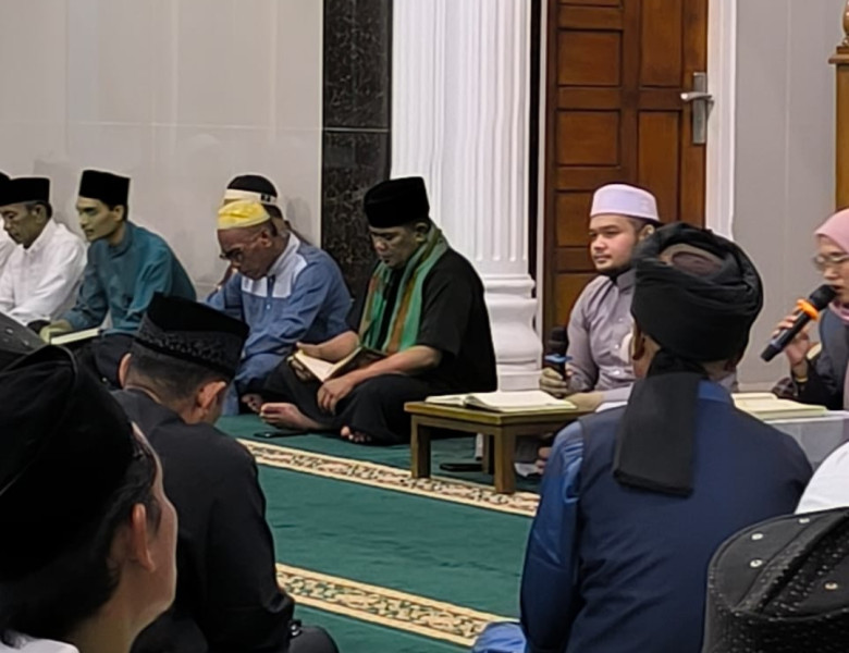 Gencar Canangkan Program Magrib Mengaji, Bupati Zukri Kunjungi Masjid Ar-Rahman