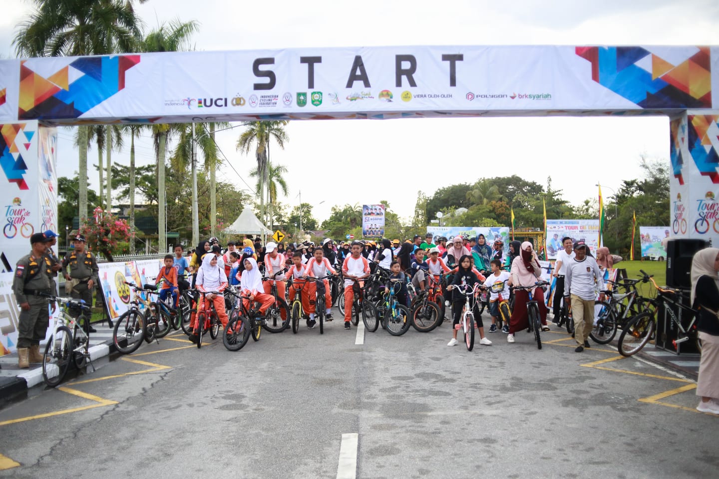 Sempena  Tour de Siak 2022, Bupati Alfedri Lepas Sepeda Santai : Mari Cintai Olahraga Bersepeda 