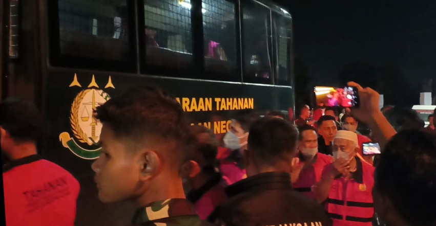Kejari Pelalawan Tahan ASN dan Pengecer, Tersangka Mafia Pupuk Subsidi