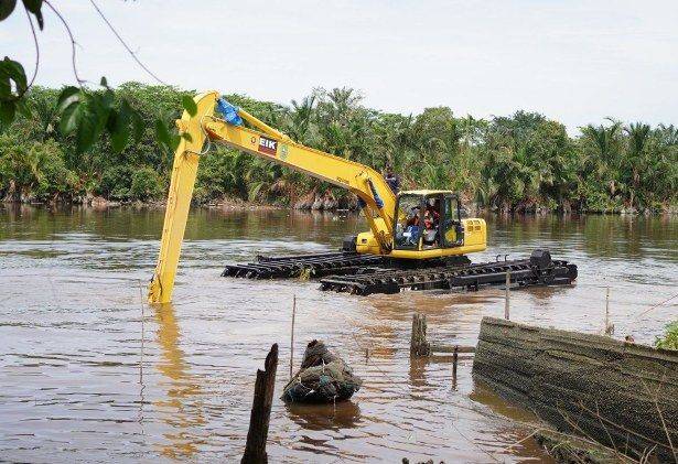 Pemko Pekanbaru Pesan Tiga Ekskavator