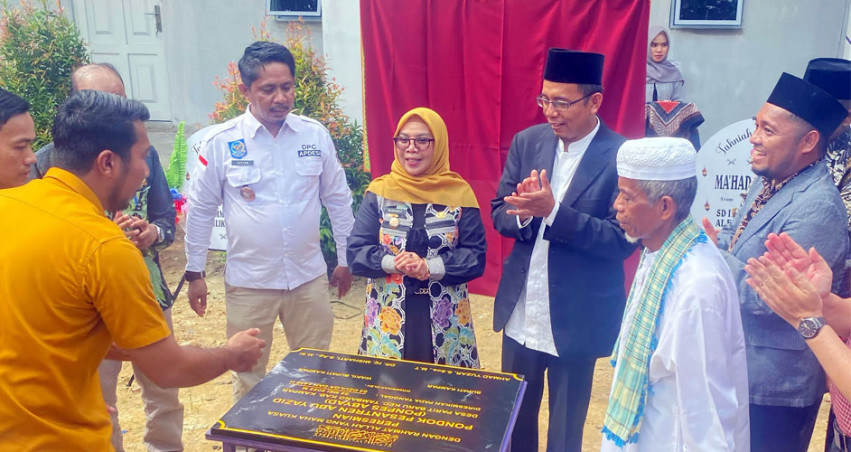 Wakil Bupati Kampar Resmikan Pesantren Abu Yazid di Desa Parit Baru
