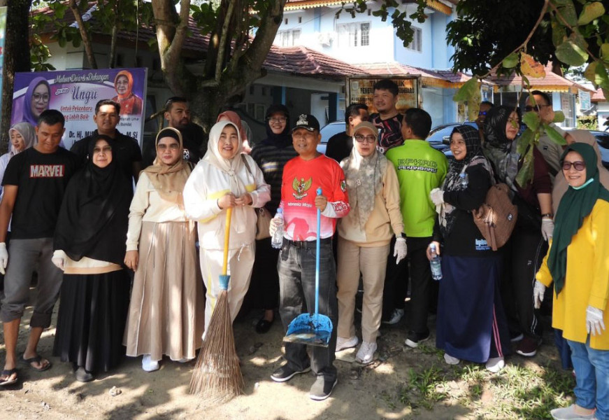 Kepala BPKAD Pekanbaru Gerakkan Jajaran dalam Giat Gerakan Cinta Pekanbaru di Kecamatan Rumbai Barat