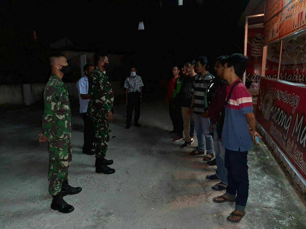 Kisah Babinsa Kota Tinggi Mencegah Pandemi Covid-19