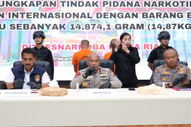 Polda Riau Gagalkan Pengiriman 14,87 Kg Sabu, Dua Kurir Ditangkap