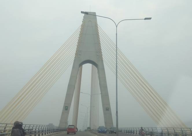 Kabut Asap Selimuti Riau, Siswa Diimbau Pakai Masker