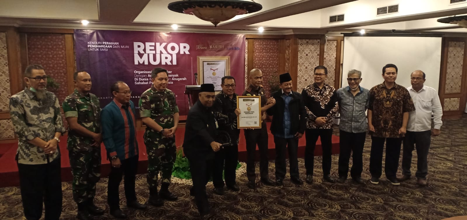 Syukuran Penghargaan MURI  SMSI Mendesain Masa Depan Media Siber 