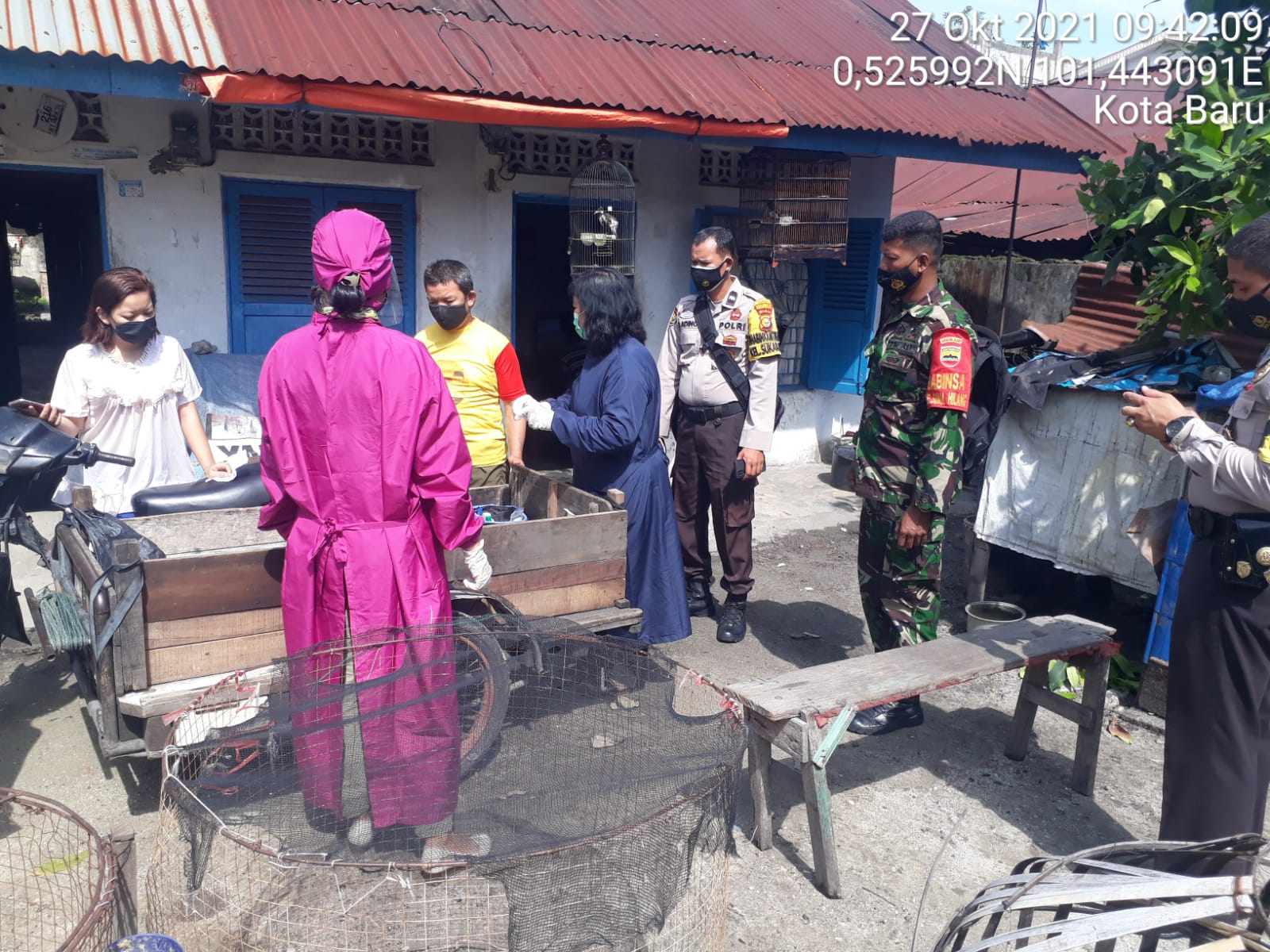 Babinsa Bersama Nakes Gelar Tracing di Kecamatan Pekanbaru Kota 