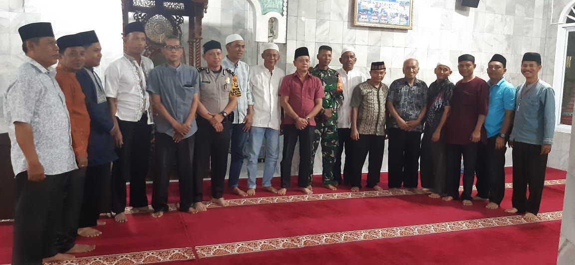 Babinsa Hadiri Wirid Bulanan Forum RT/RW Kelurahan Sumahilang