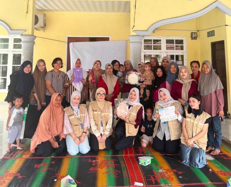 Mahasiswa KKN Kelompok 6 Gelar Cek Kesehatan Gratis di RW 15 Kelurahan Pebatuan