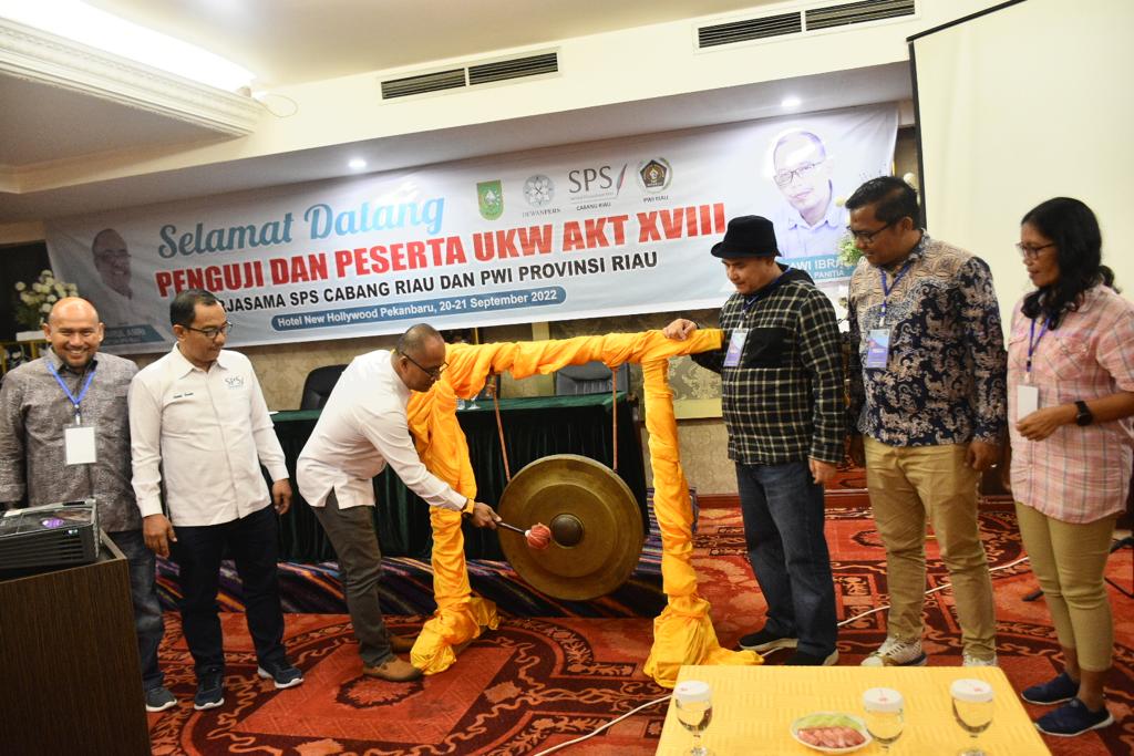 UKW Kerjasama  SPS - PWI Riau Diikuti 30 Wartawan 