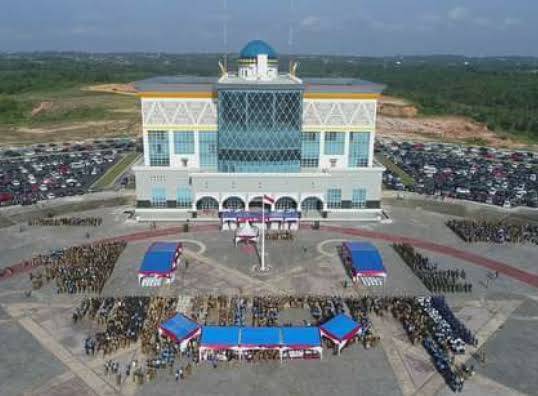 Sambut Hari Jadi, Pegawai Pemko Pekanbaru Diminta Pakai Baju Melayu