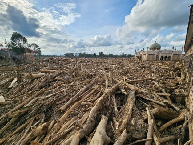 Ribuan Nyawa Meninggal dalam Banjir di Sumatera