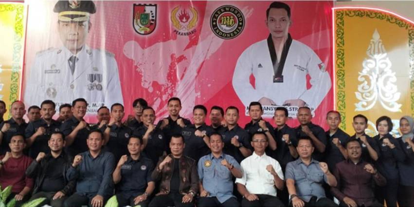 Kadispora Pekanbaru Hadiri Pelantikan Pengurus Taekwondo Indonesia Pekanbaru 2022-2026