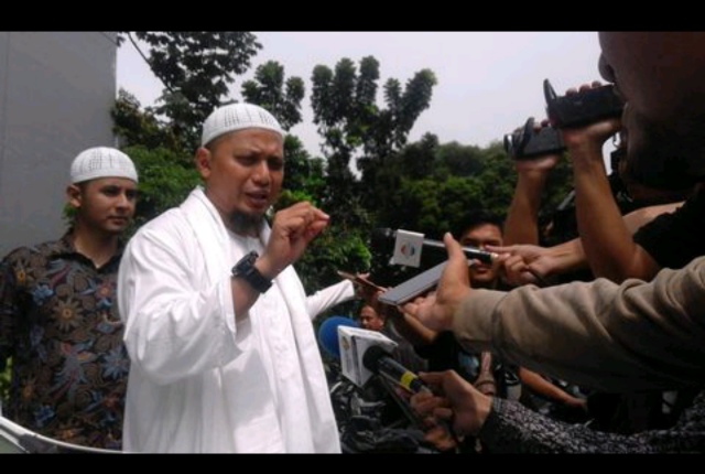 Ustad Arifin Ilham Hembuskan Nafas Terakhir di Malaysia