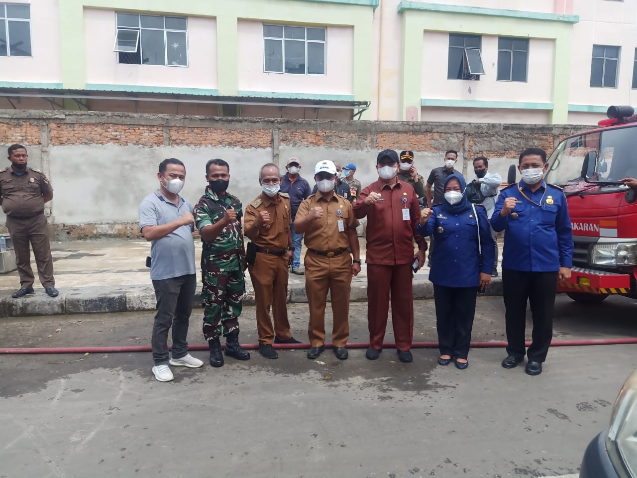 Babinsa Dampingi Tim Yustisi Tertibkan Pedagang Kaki Lima 