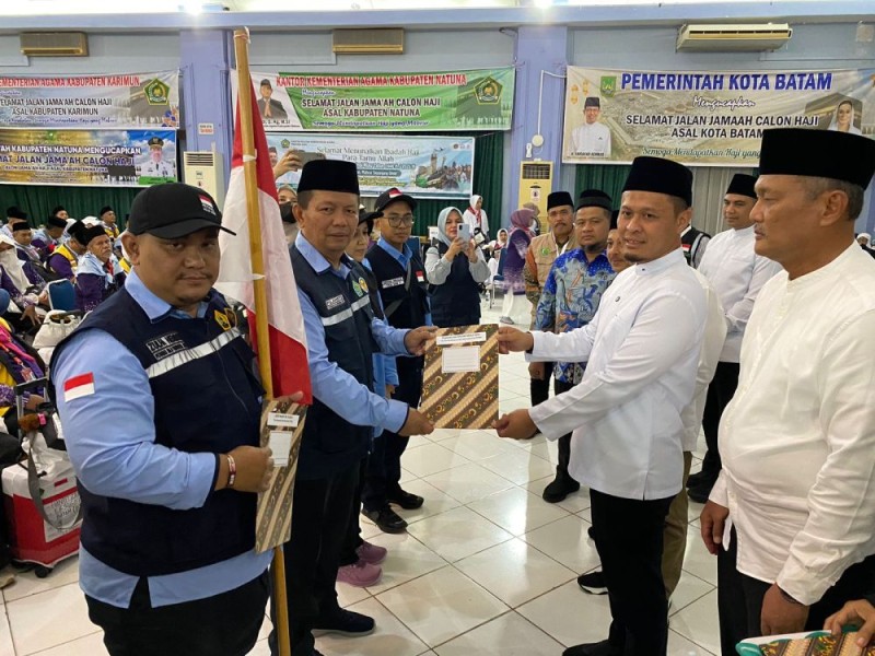 Wali Kota Bantu Konsumsi JCH Pekanbaru Rp100 Juta di Tanah Suci