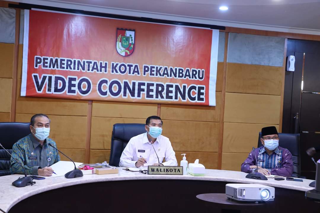Dipimpin Walikota, Kadishub Yuliarso Ikuti Rapat Perpanjangan PSBB Pekanbaru